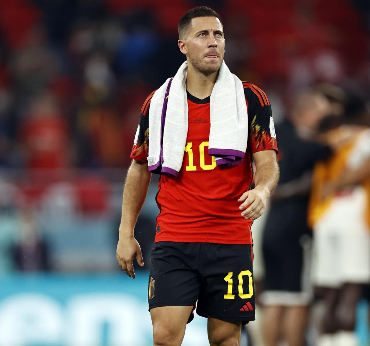 阿扎尔宣布退役德布劳内反应,阿扎尔德布劳内矛盾