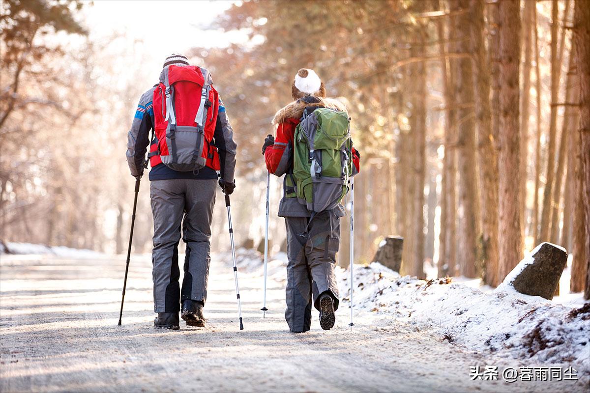 徒步旅行煮饭用具,新手一个人徒步旅行需要什么装备