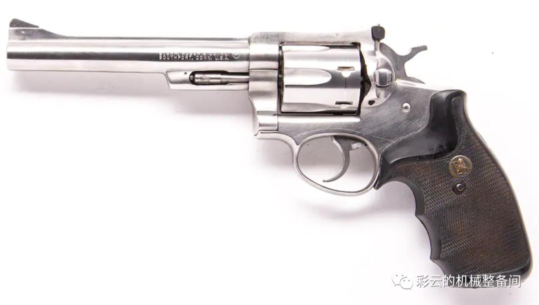 长枪管银闪闪的转轮就是柯尔特蟒蛇？别被骗了，这是鲁格的产品