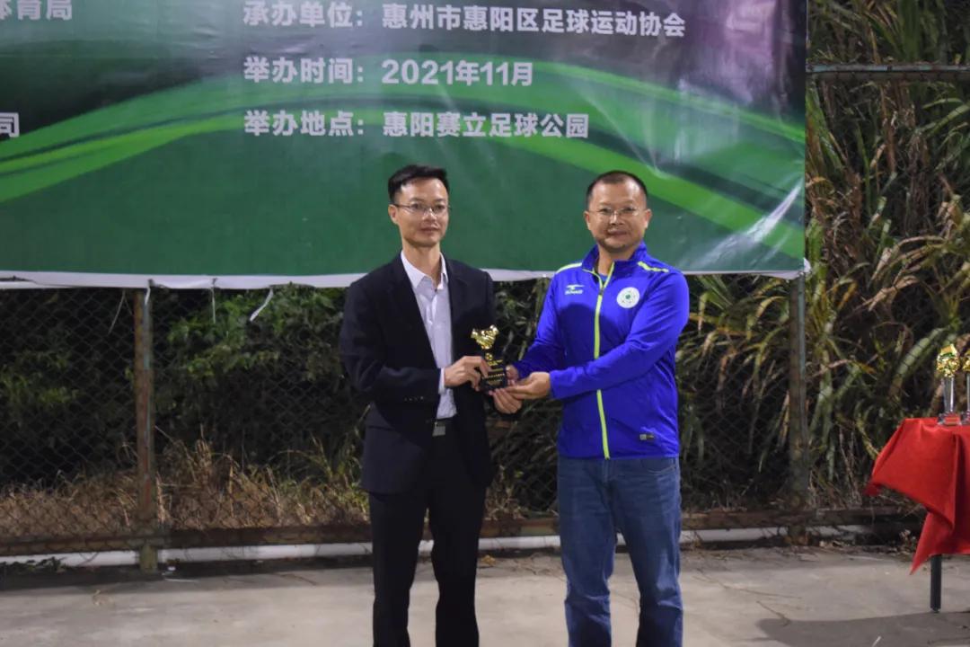 竞技绿茵逐梦,竞技绿茵足够精彩