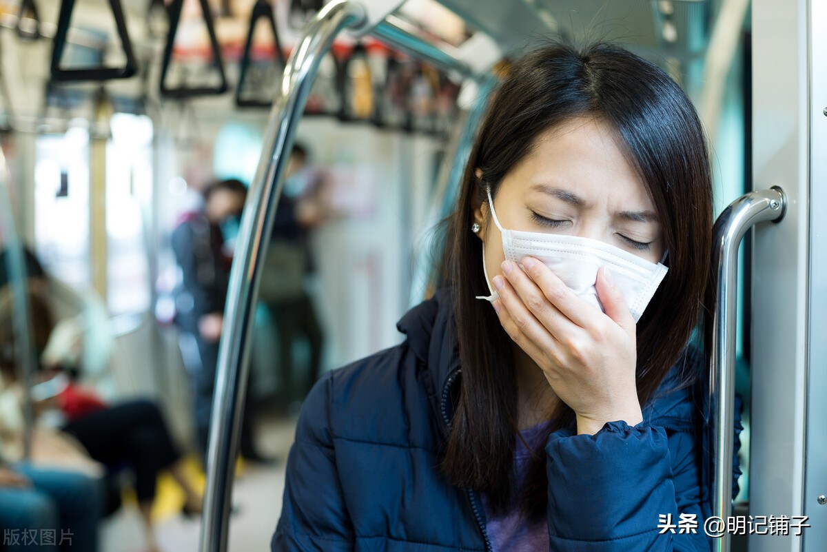 恍若隔世！三年前的那个冬天，连口罩都戴得那么蹩脚