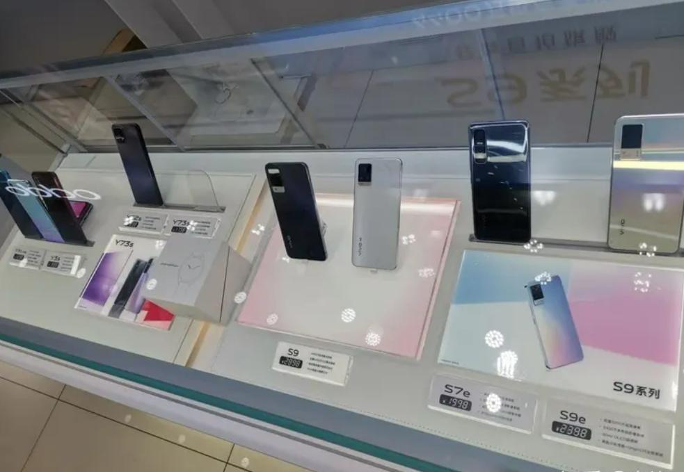 网上买手机在哪里买合适,网上买手机和实体店买哪个划算