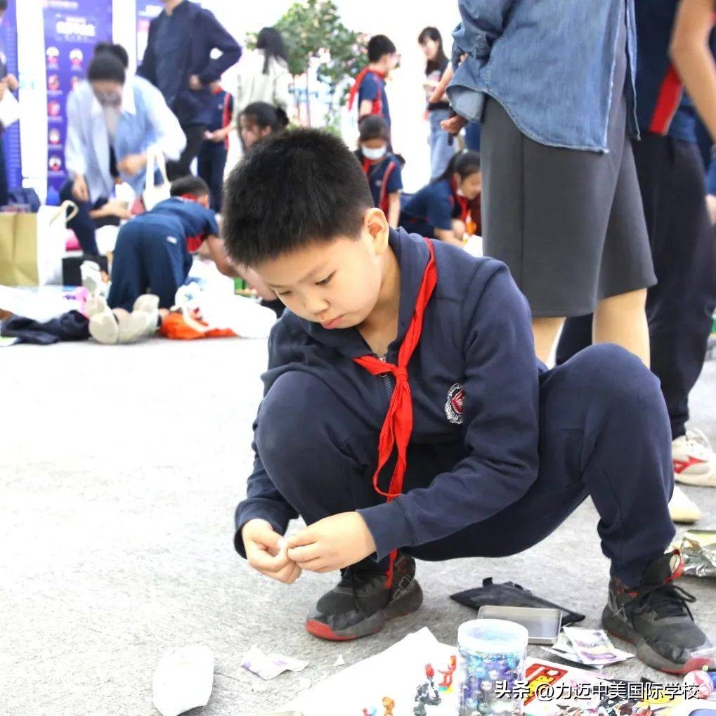 以爱之名公益活动,以爱为名公益义卖