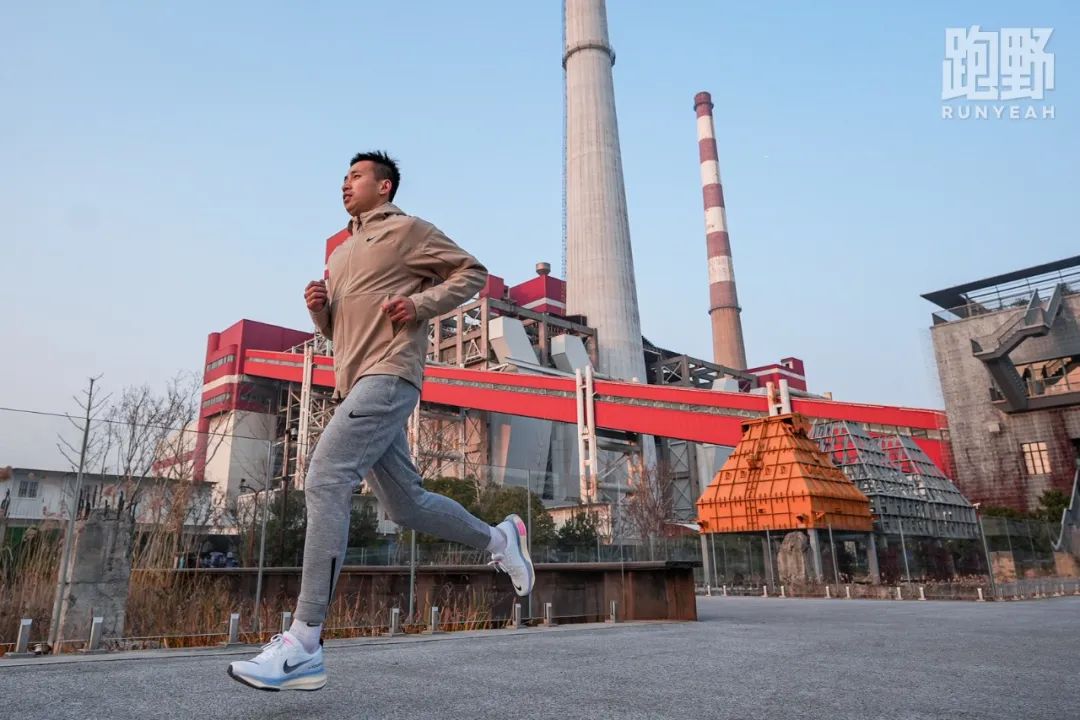 nikeinvincible3脚宽,nikeinvincible3跑鞋测评