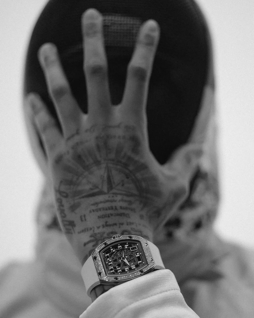 1万块钱浪琴买机械还是石英,预算1万买浪琴表