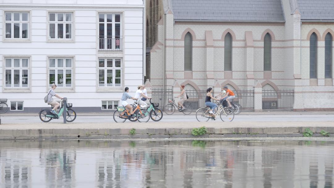 丹麦人的生活方式视频,丹麦人的节俭生活