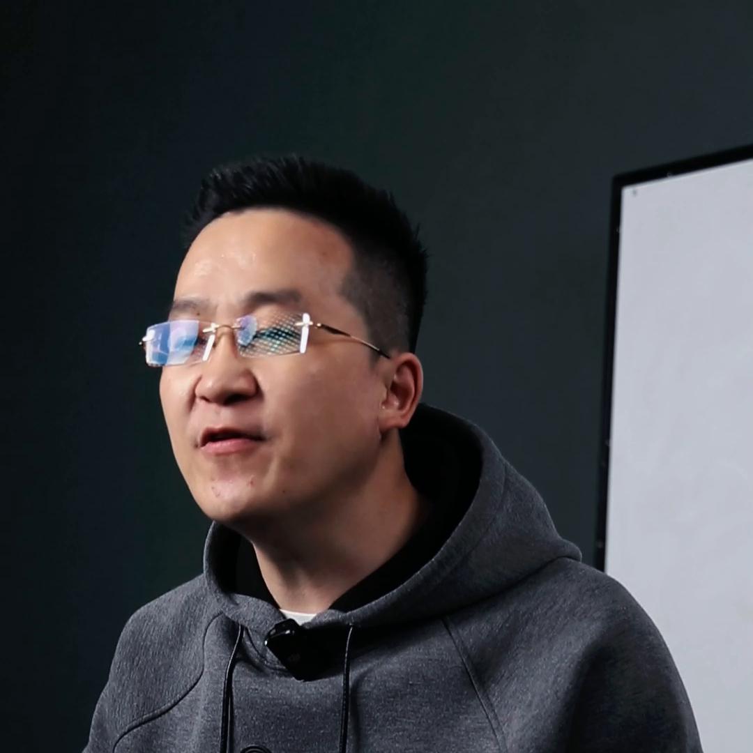 人均消费500元，口红效应贯穿2023五一旅行，此视频...