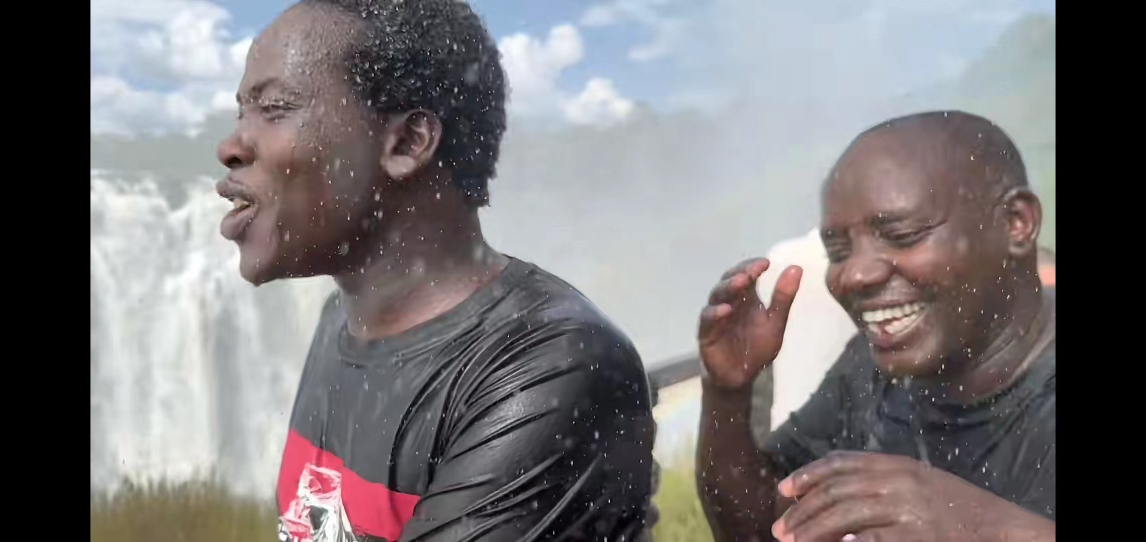 百万网红“非洲小五”揭秘每月花销