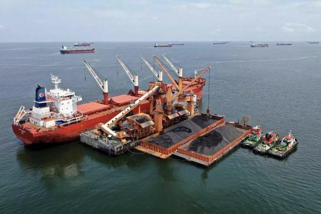 大量澳煤船源源不断驶来中国，澳专家热议，拒绝参与台海冲突！