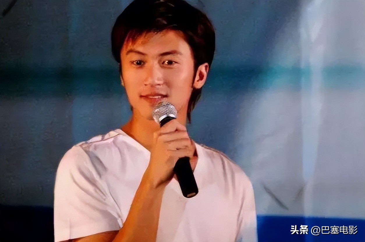 王菲谢霆锋私照好甜，再细看两人资产，财务自由身家惊人，是真行