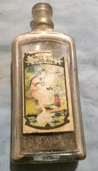 民国女性化妆品,民国女性穿什么化妆