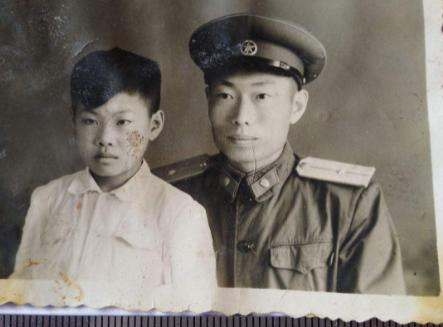 以前的父亲真的是很不容易,原来父亲已经沧桑成了这般模样