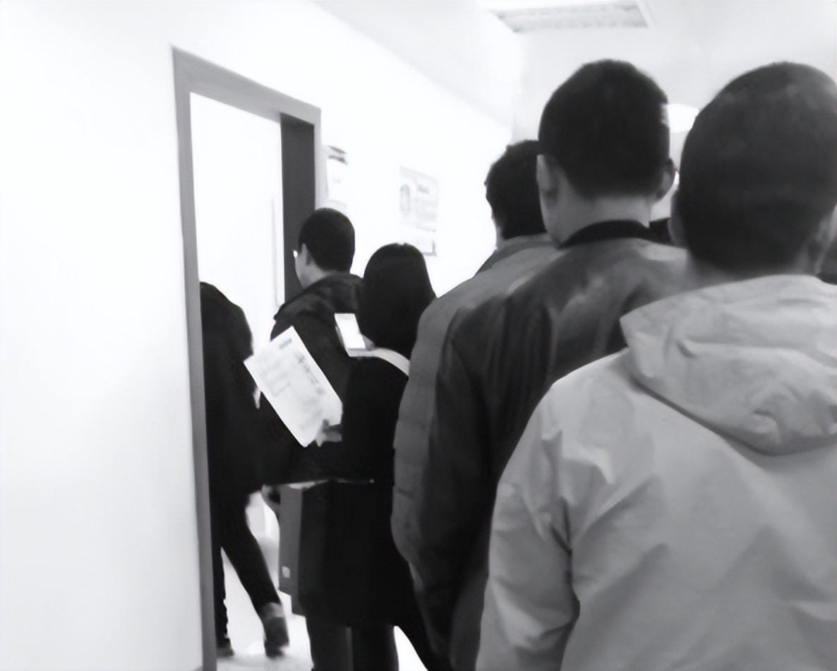 女孩试药一次赚9千,女子试药一次赚10万