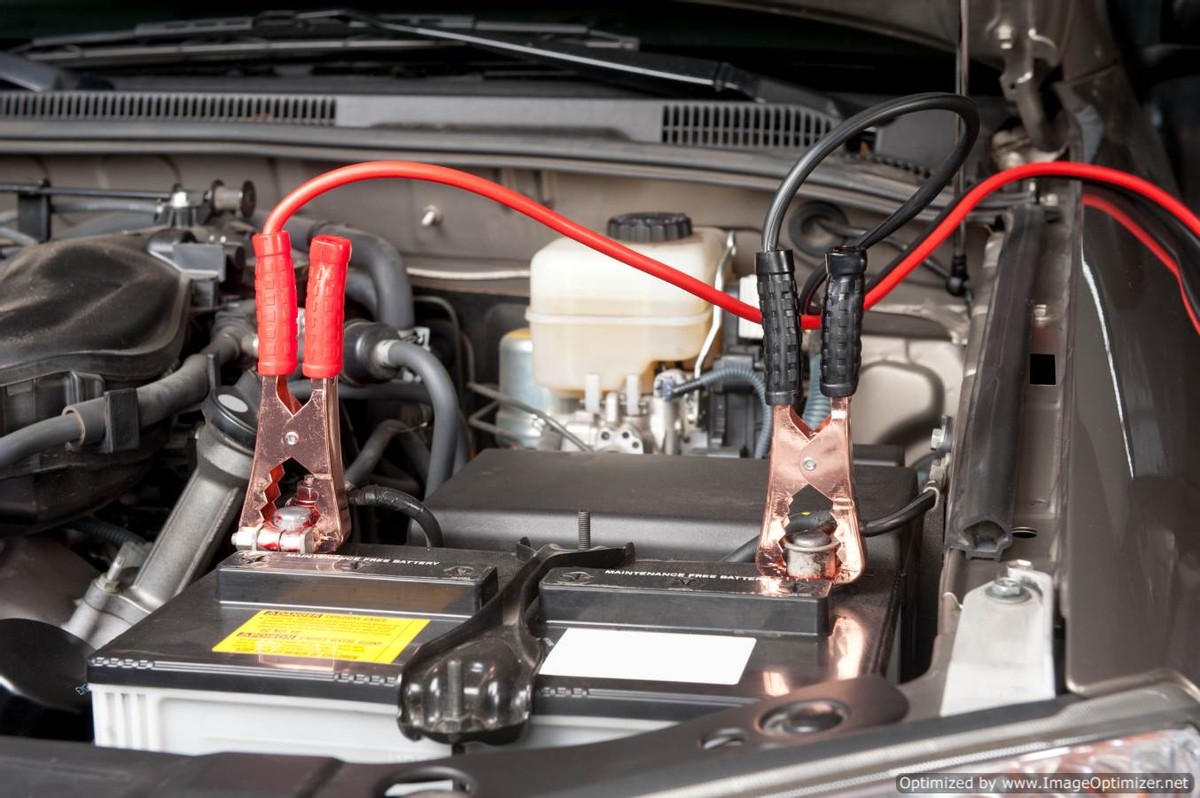 自己更换汽车电瓶注意事项,如何更换汽车电瓶最佳方法