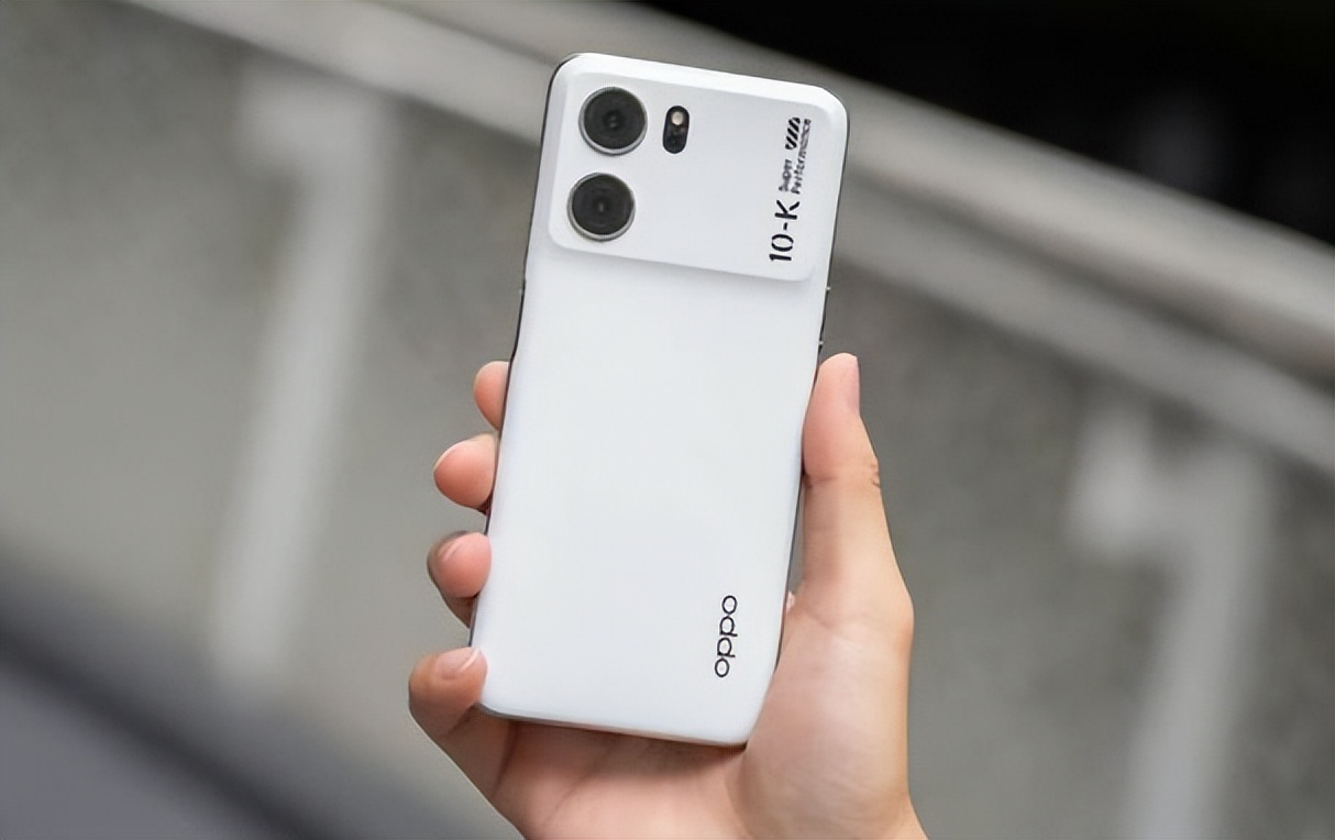 目前性价比最高的千元机是哪一款,买千元机这三款才值得考虑