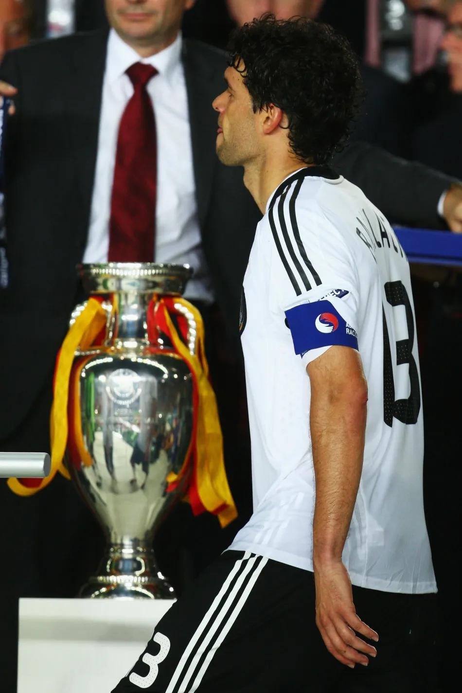 足坛悲情英雄巴拉克,德国著名足球巨星巴拉克