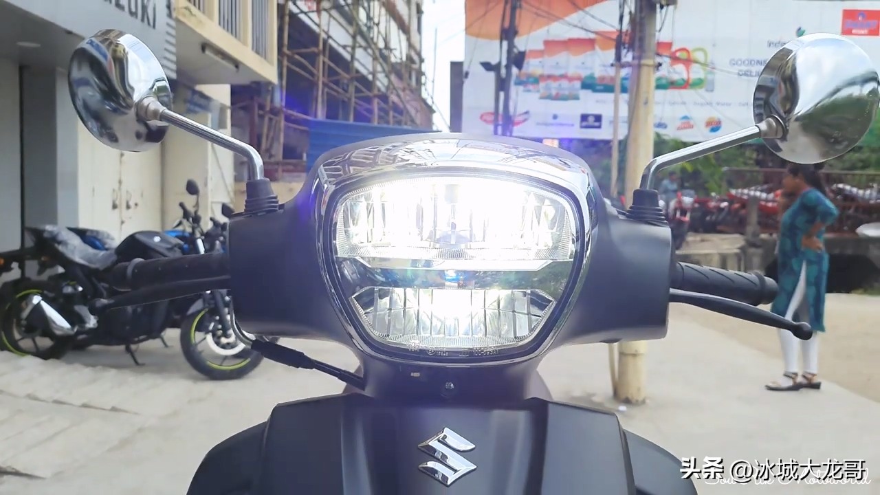 铃木平踏板250哪款好,铃木平踏踏板车全系列