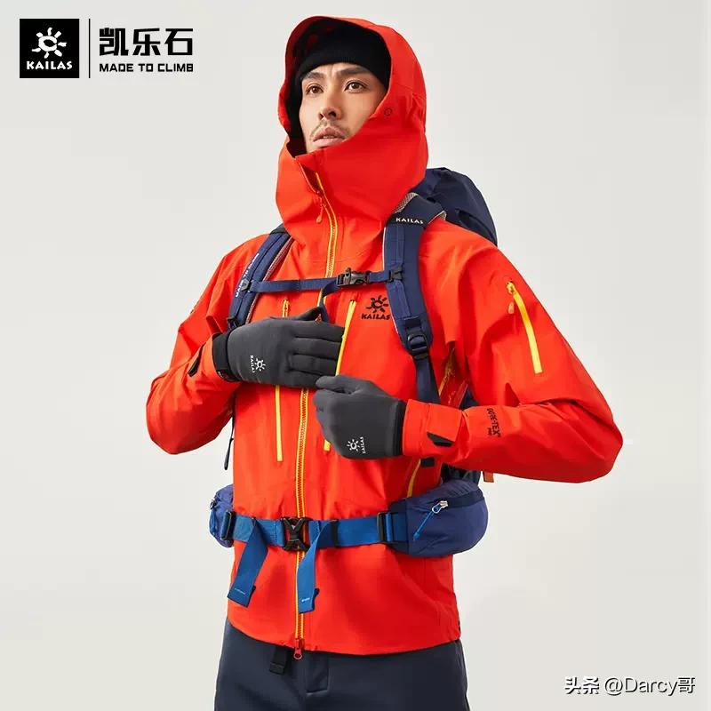 加拿大鹅始祖鸟波司登哪个好,2023加拿大鹅哪款最值得买