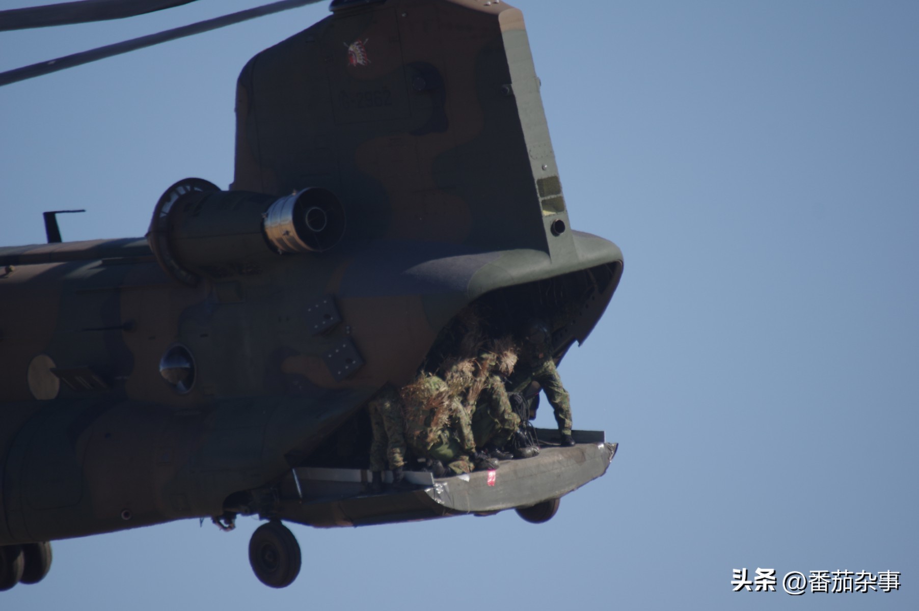 自卫队mh53直升机,日本陆上自卫队ch-47直升机