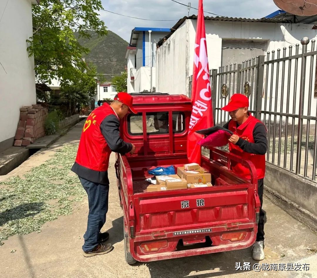 新时代文明实践户外职工爱心驿站,新时代文明实践站爱心驿站