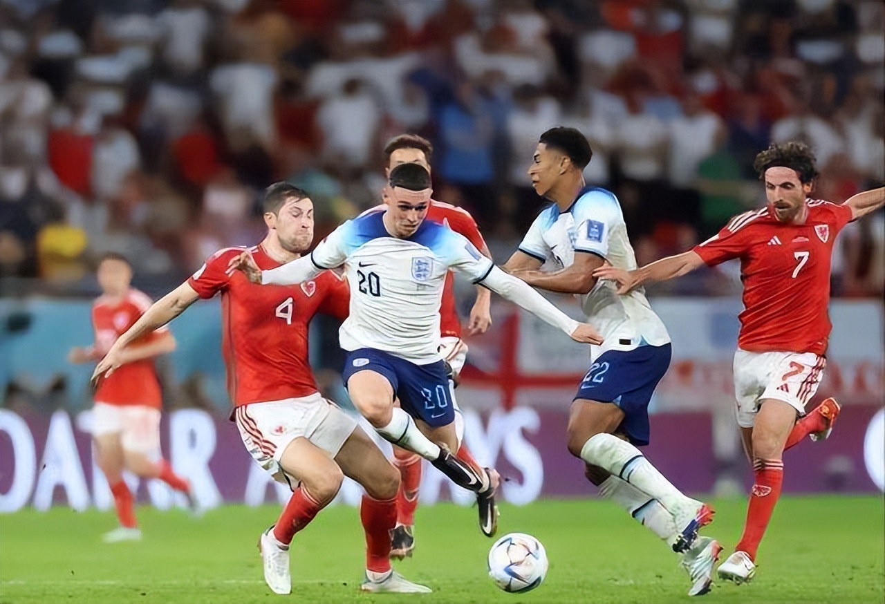 世界杯：英格兰VS塞内加尔，三狮军团重新出发，非洲黑星追逐梦想