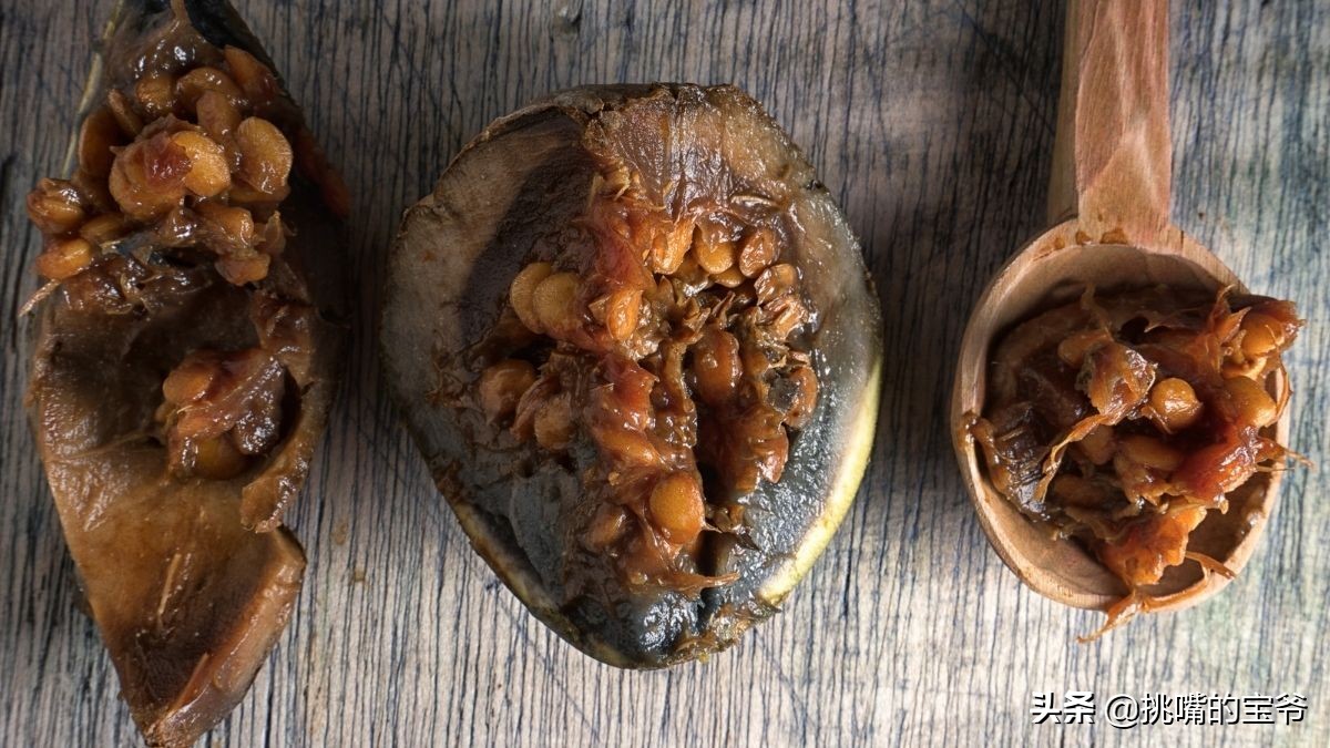 坐在赤道上，气候似云南的南美小国，数百种水果让人口水不断