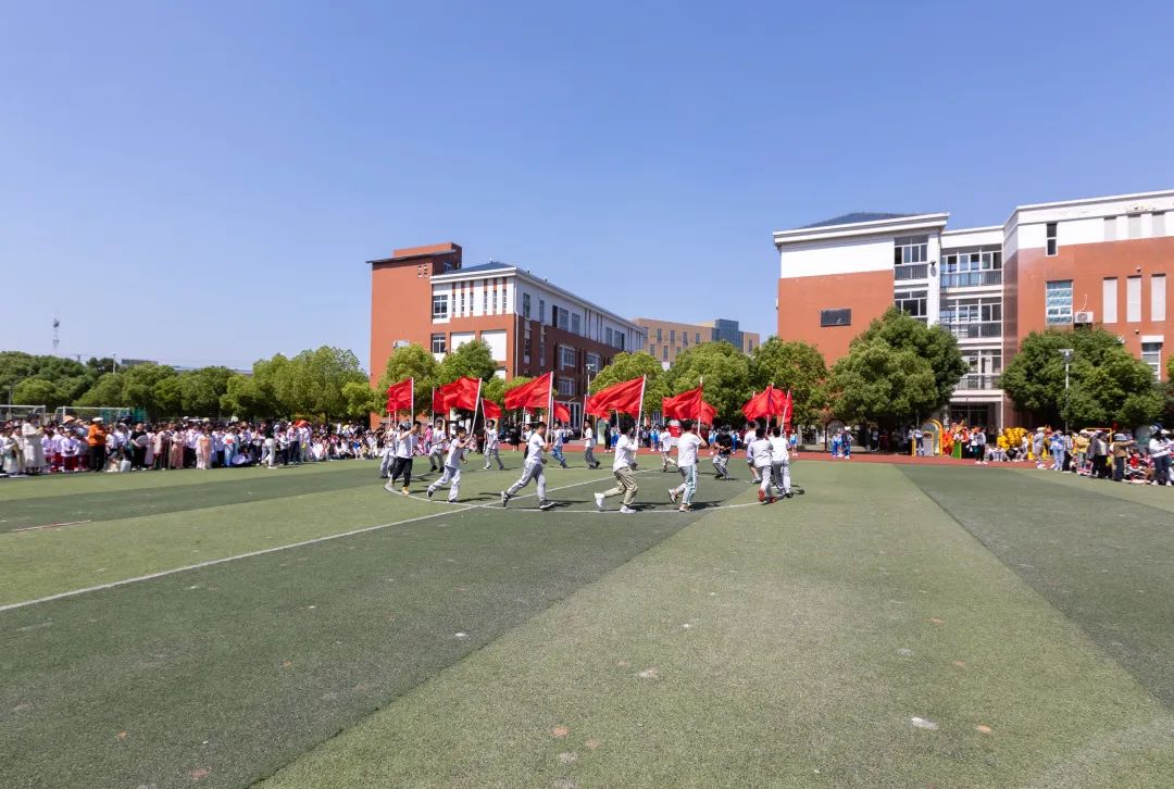 穿汉服的六年级学生舞蹈,穿汉服的舞蹈小学生