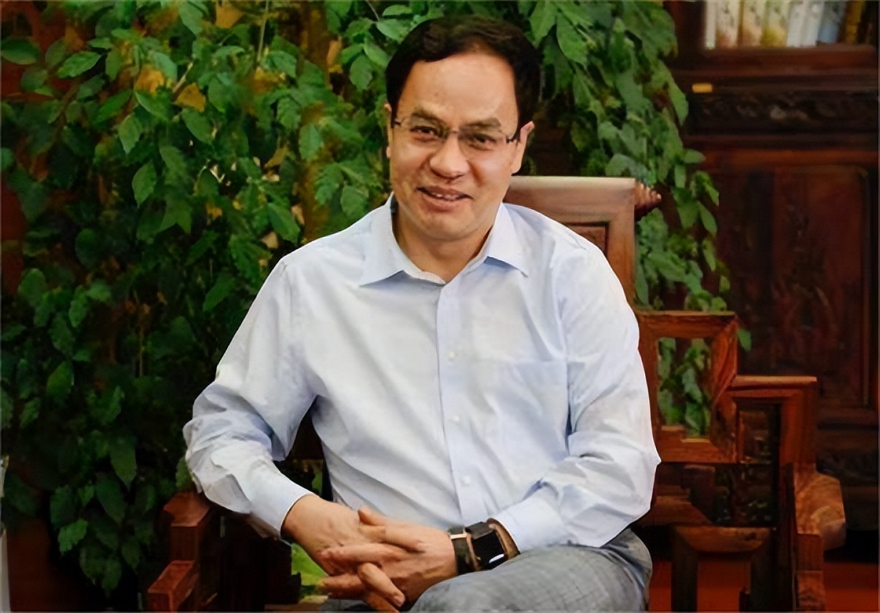 中国首富负债245亿,昔日首富成老赖资产甩卖无人问津