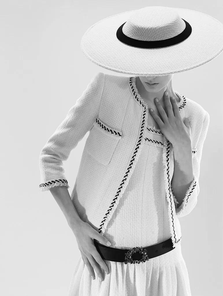 香奈儿斜纹软呢介绍 (香奈儿羊毛斜纹软呢)