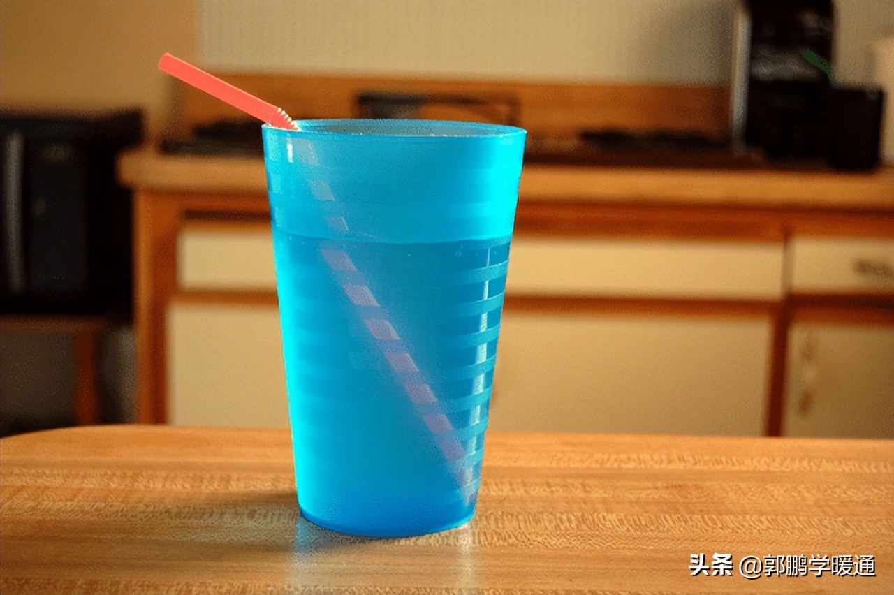 在没有空调的时候如何降温,房间降温除了空调还有哪些办法呢