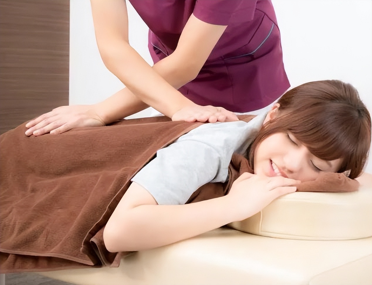 女性身上的3个部位比较敏感，不要轻易让人按摩，自己也要少碰