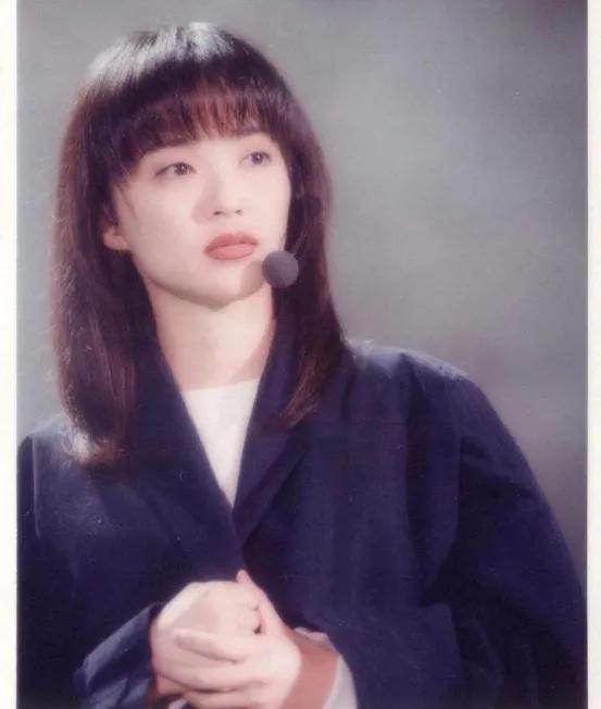 从宝丽金到英皇，公主在“流浪”，港乐在迷茫