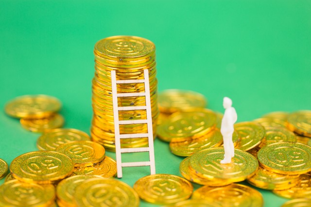 头顶一块布全球我最富是什么梗,头顶一块布全球我最富英文