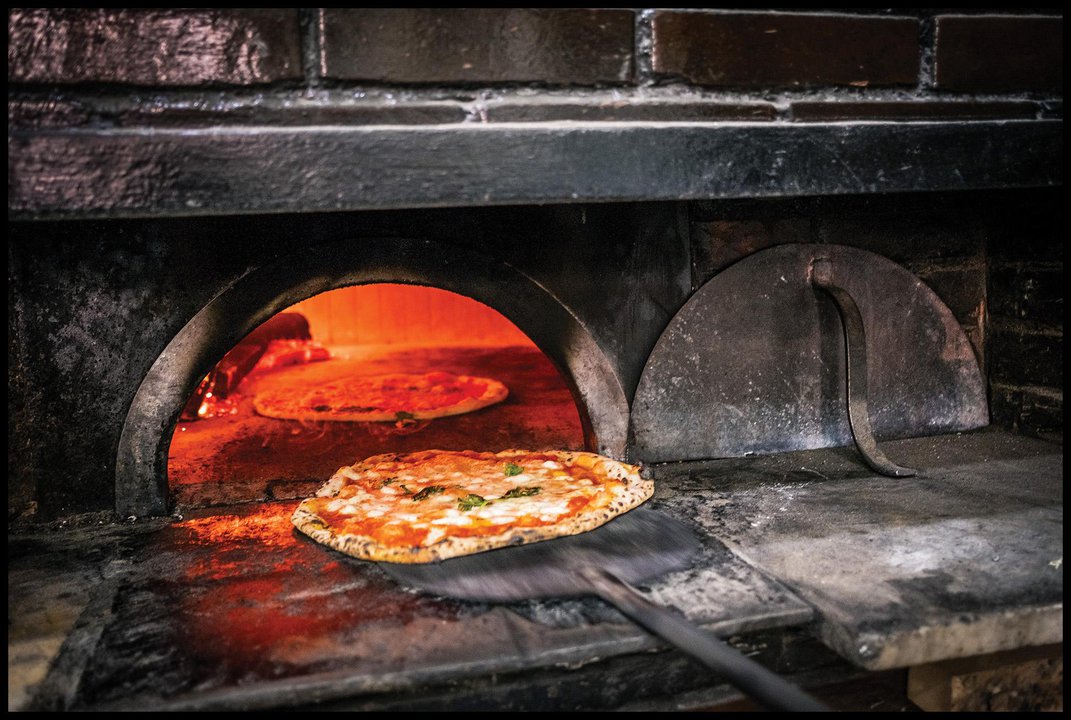 那不勒斯马拉多纳颠球,那不勒斯的马拉多纳印记