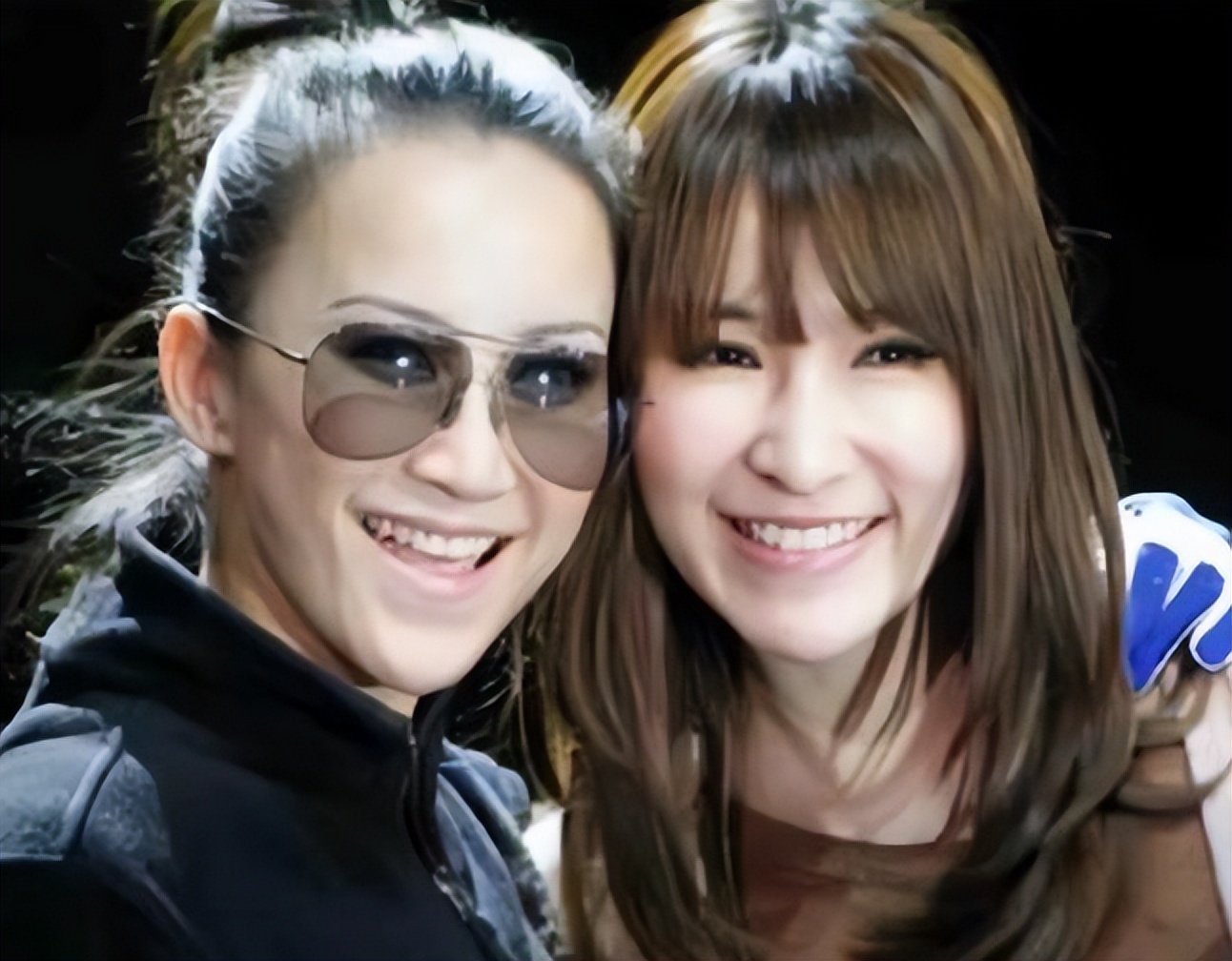 萧亚轩公开受伤照片遭痛批,萧亚轩做髋关节手术