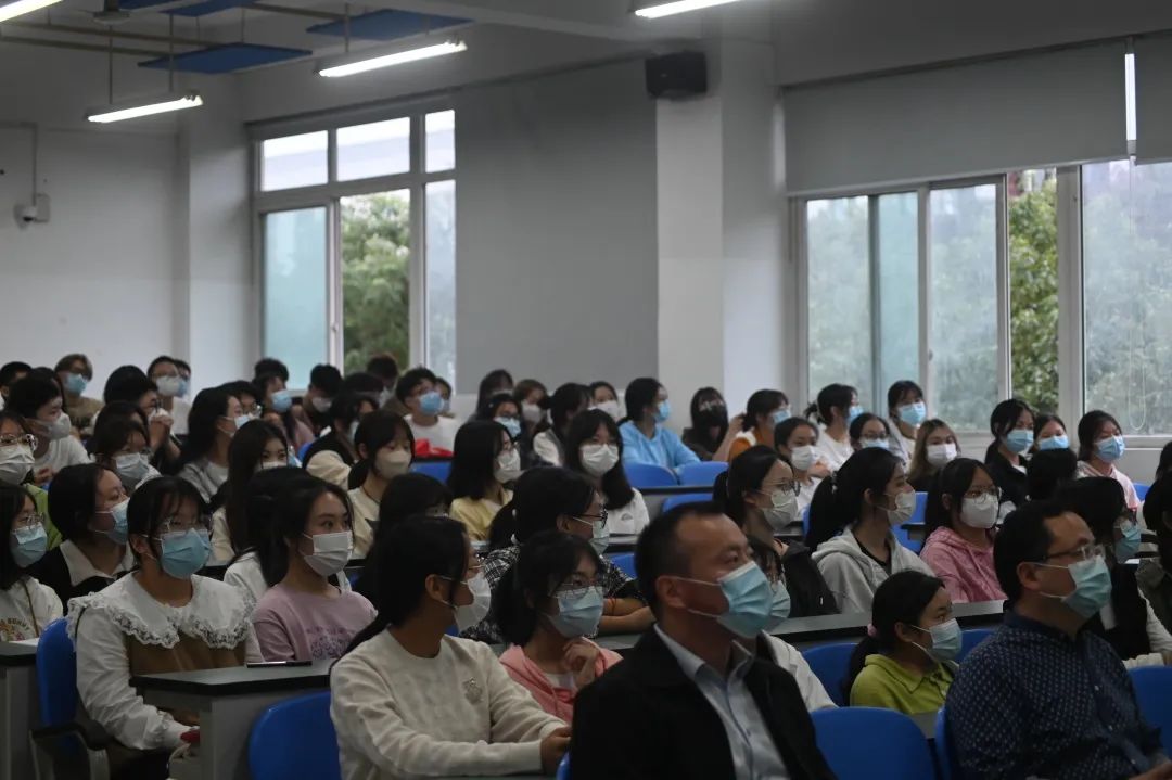 2022级锦城“萌新”的第一次晚点名来啦