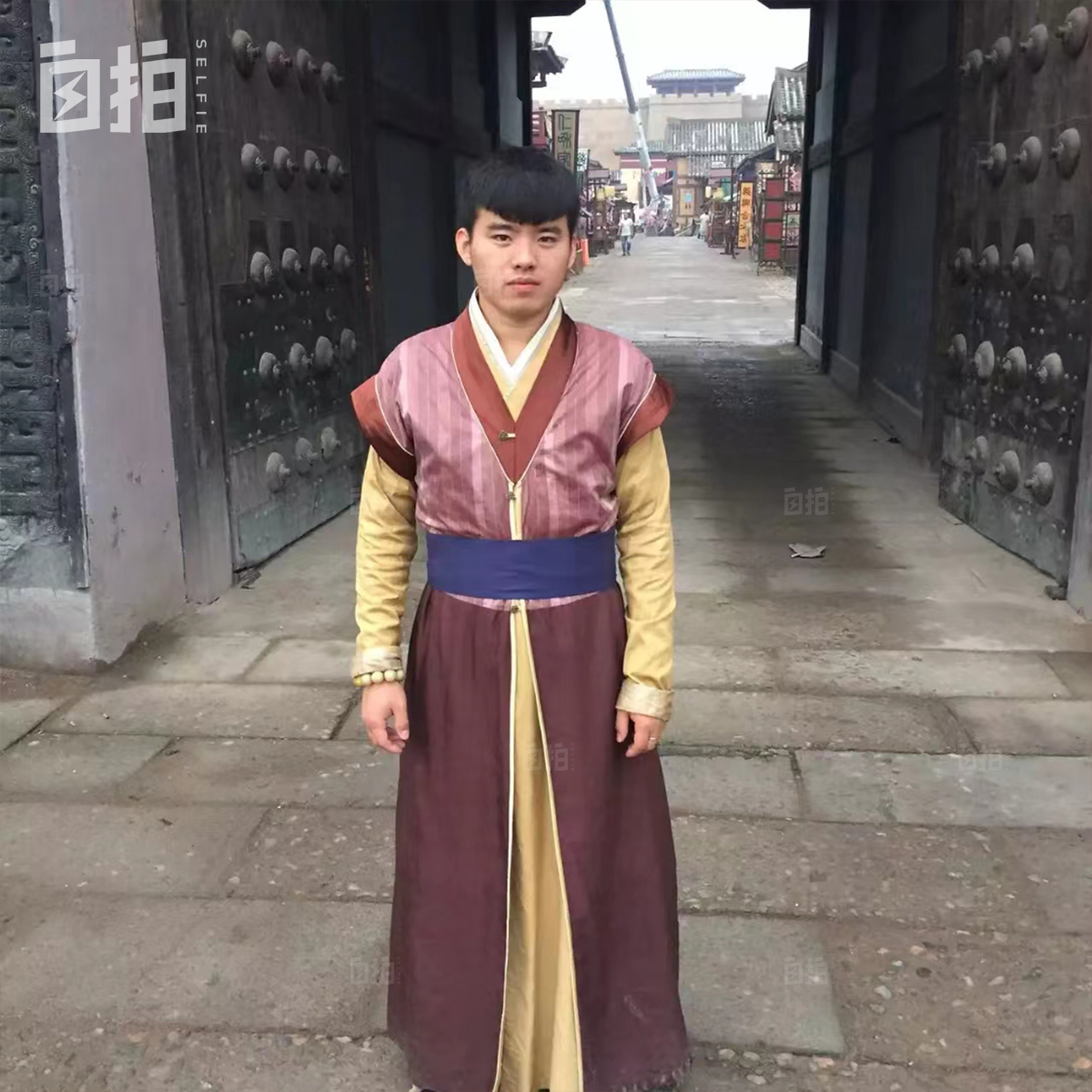 我，电焊工，去横店当群演，重新爱上学习，花光存款出国留学