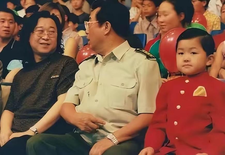 李双江拿三万退休金是真的吗,李双江夫妇一年挣多少钱