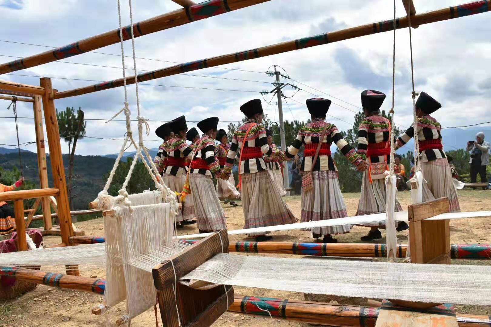 德昌傈僳族的风俗,德昌傈僳族之服饰文化