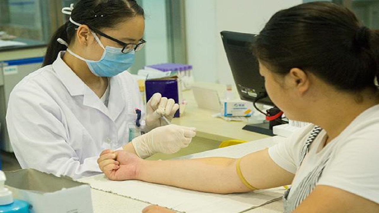 谷草转氨酶和谷丙转氨酶谁更重要,谷丙转氨酶与谷草转氨酶哪个要紧