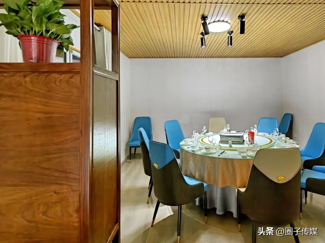 探幽鲜踪，隐匿在南郊宾馆的一处秘境，【中土啤酒花园】