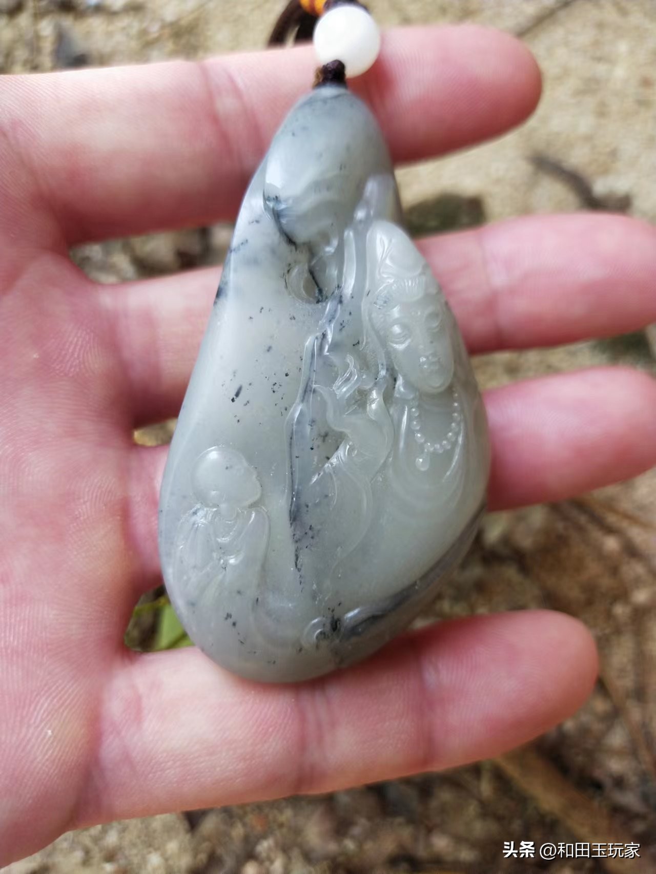 华章和田玉吧，黄沙漫天遮星辰，可叹逐利变沉沦。吧主原创。