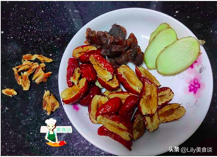 三伏天将至,建议:女人少吃西瓜和冰绿豆,多喝这汤,精神过夏天