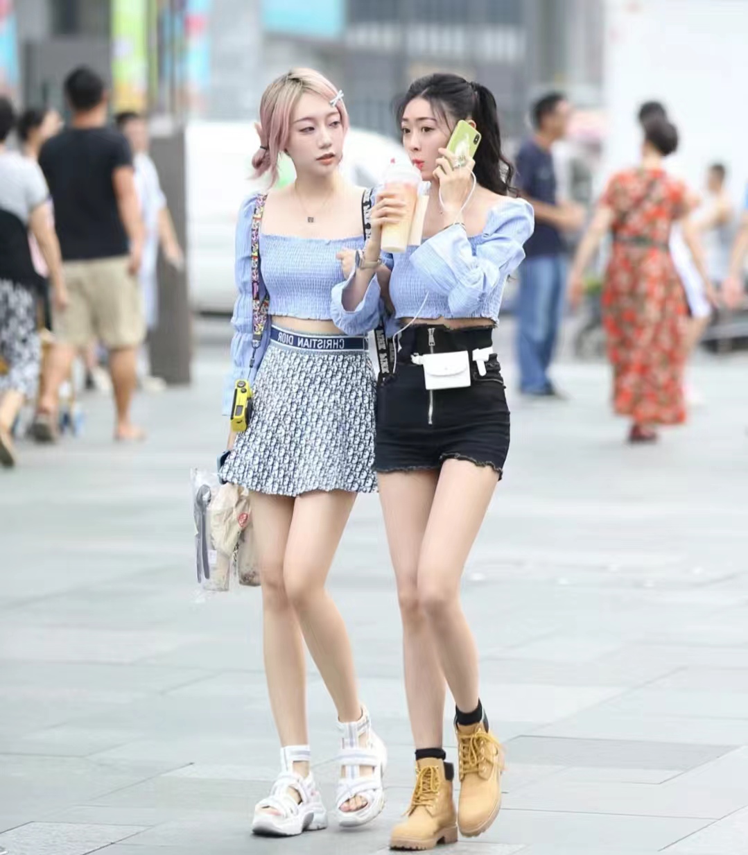 被成都街拍的穿着惊艳到了,被成都街拍惊艳了满大街