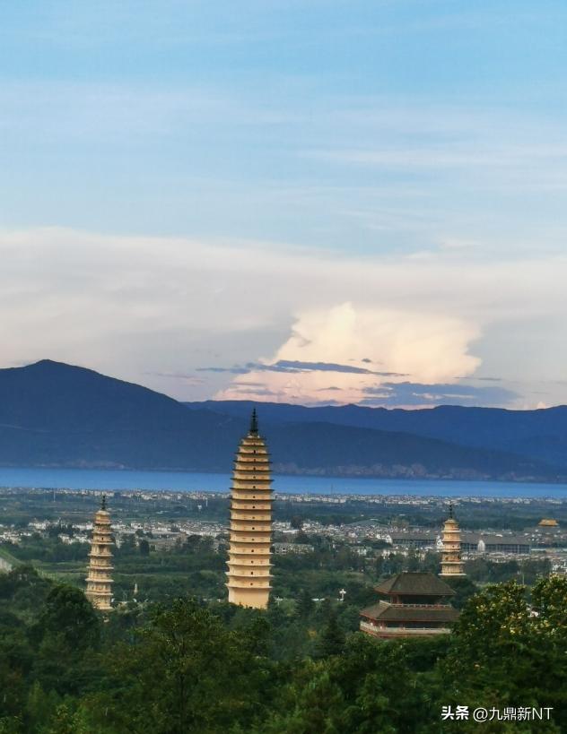 中国的佛塔一般是多少层,中国的佛塔均为高僧的骨塔吗