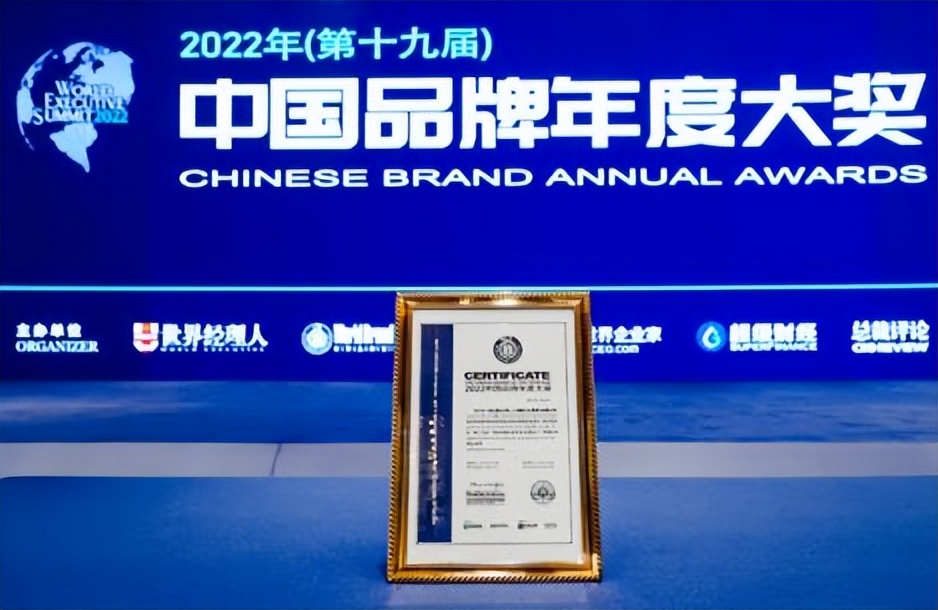 晨光联名款尤尼克斯,晨光尤尼克斯联名款