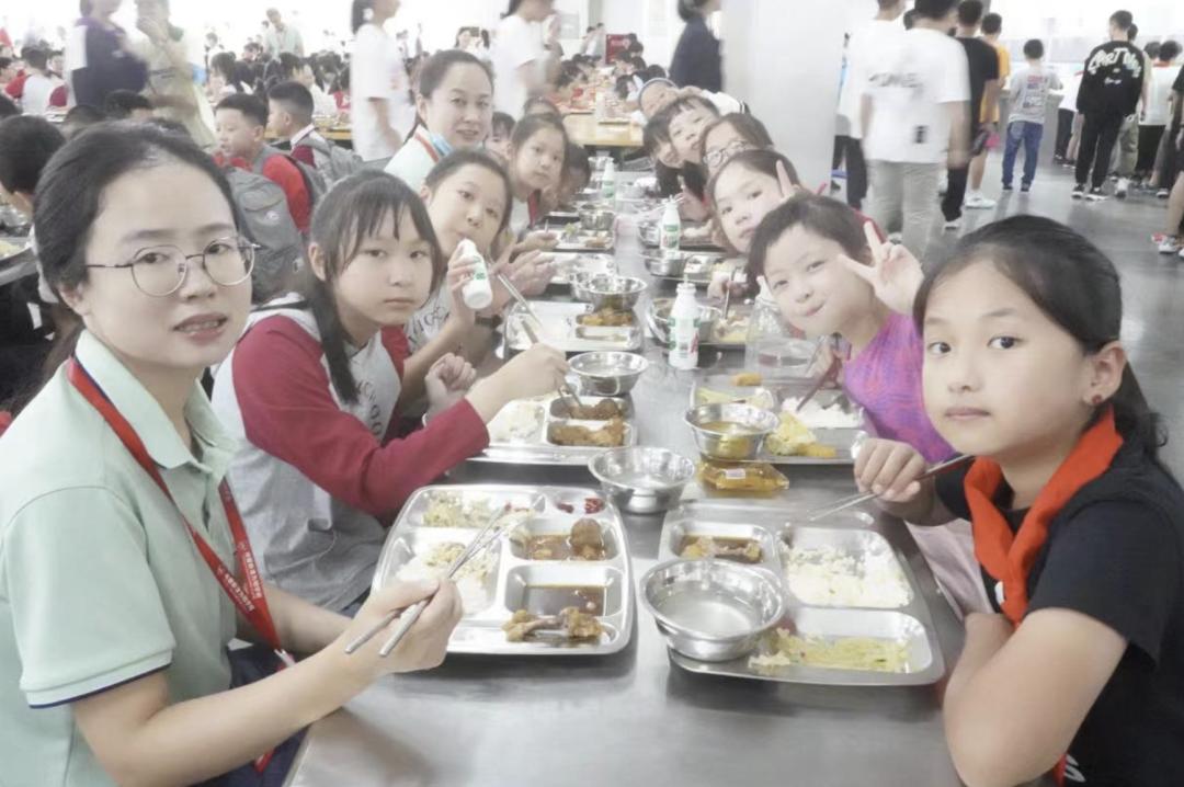 再见了，小盆友——9月19日成都家长成功“解除居家”……