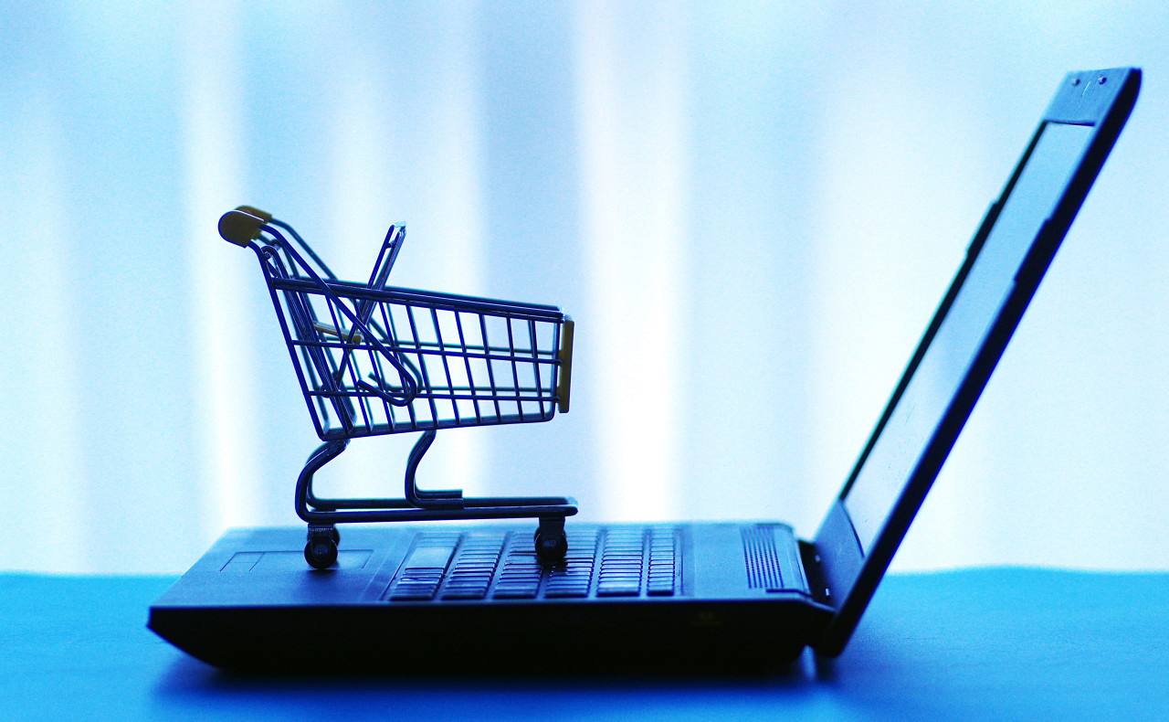 女子差评遭短信轰炸，相关部门掩耳盗铃，最终是谁受到了伤害