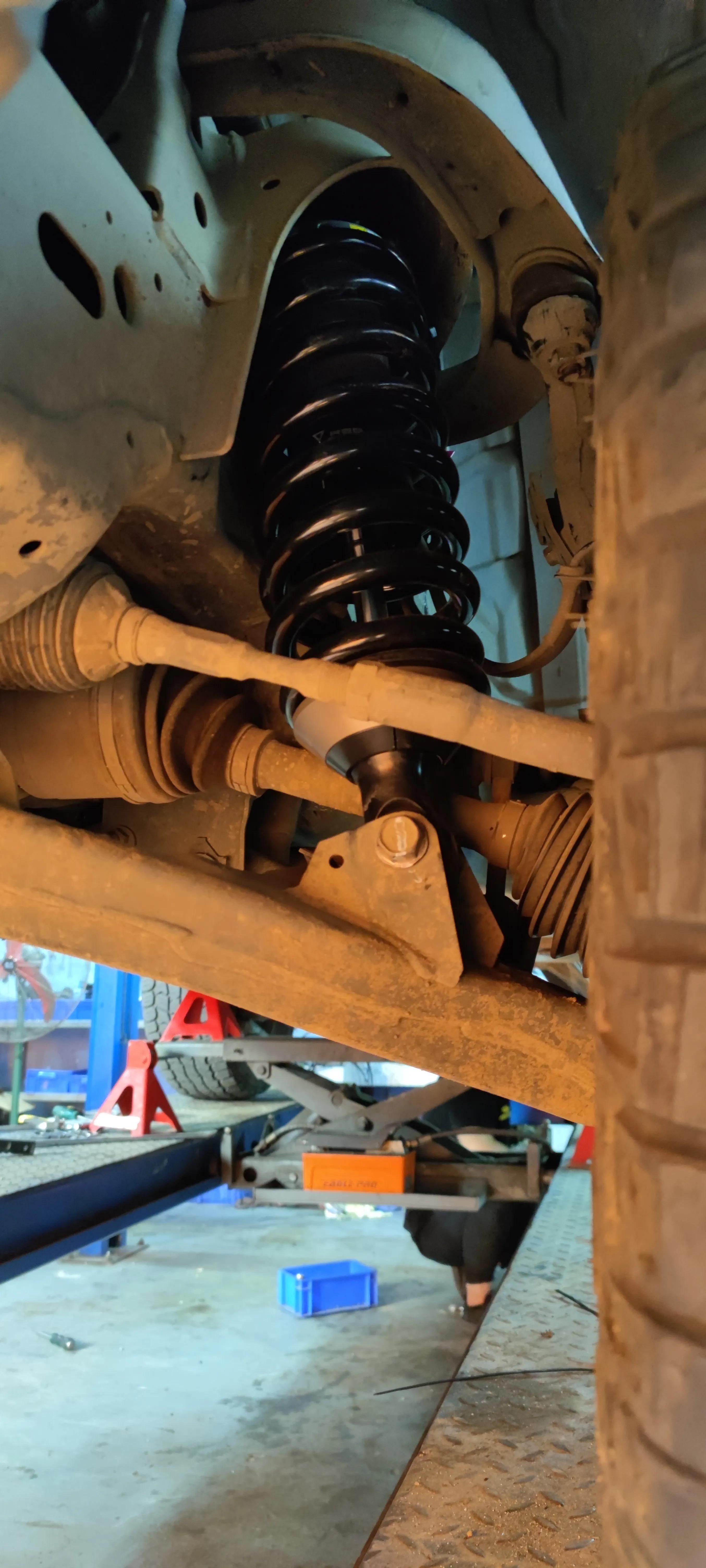 途乐y62装bp51需要换弹簧吗,途乐y62升高后定位做不出来