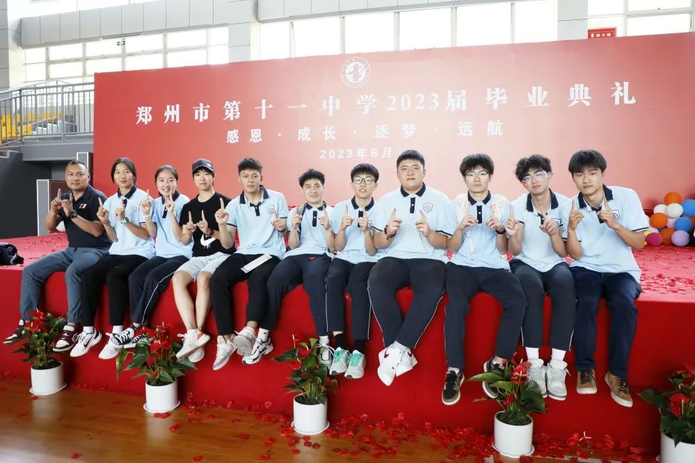 鎰熸仼鎴愰暱鏀鹃姊︽兂姣曚笟姹囨紨,鎰熸仼鎴愰暱姣曚笟鍏哥ぜ鑺傜洰